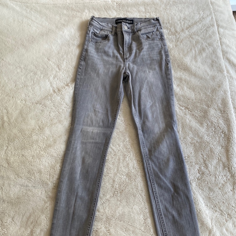 Express light wash grey skinny jeans